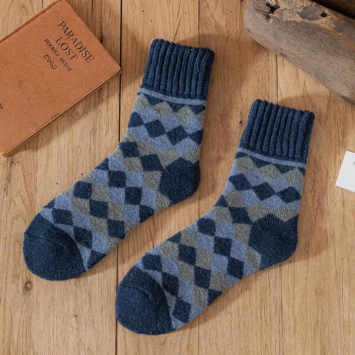 Calcetines de invierno con estampado de cuadros característicos para hombre