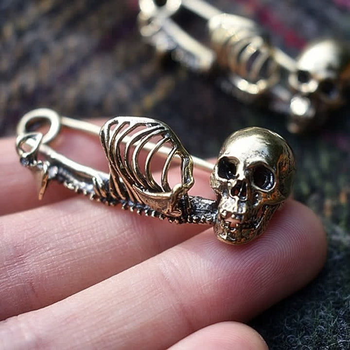 Broche de calavera mística de elegancia oscura