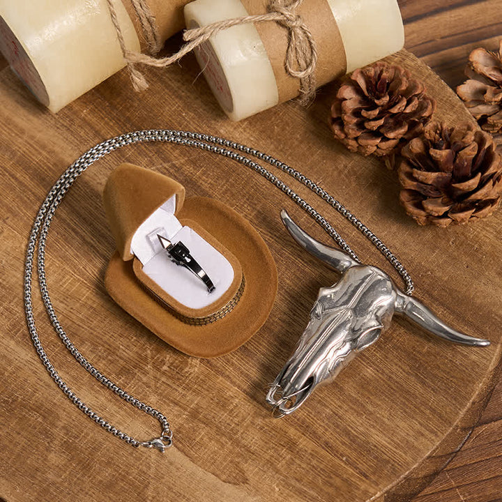 Conjunto de anillo con colgante de toro de cuernos largos y hoja oculta