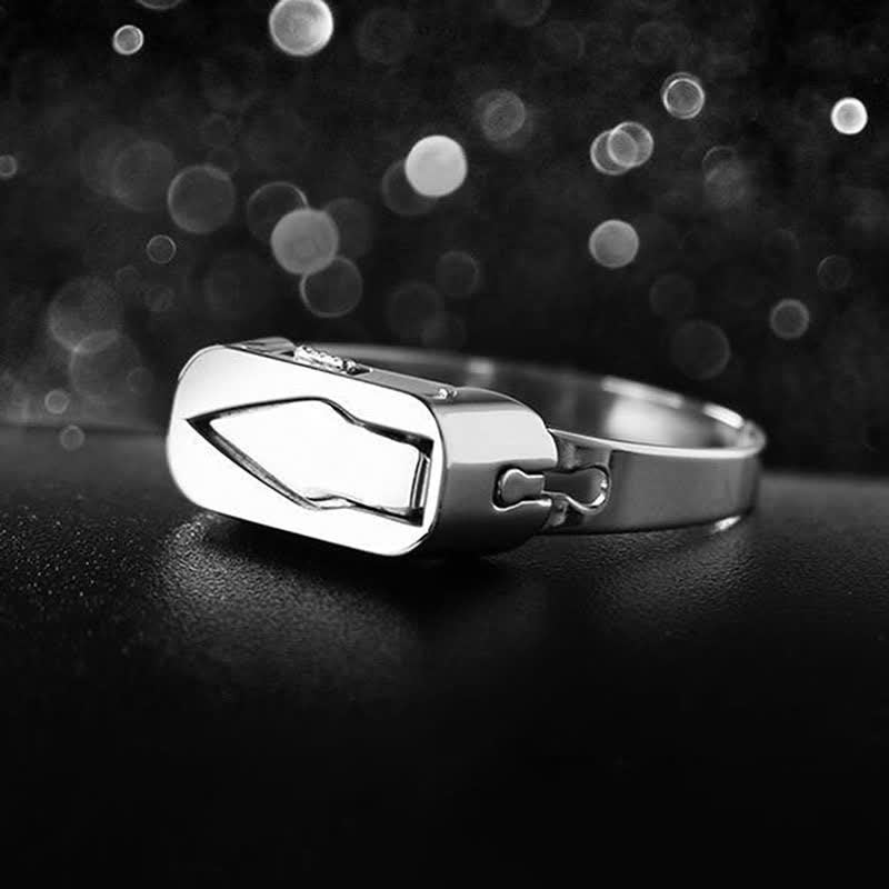 Anillo ajustable de apertura de cuchillo oculto multifuncional.