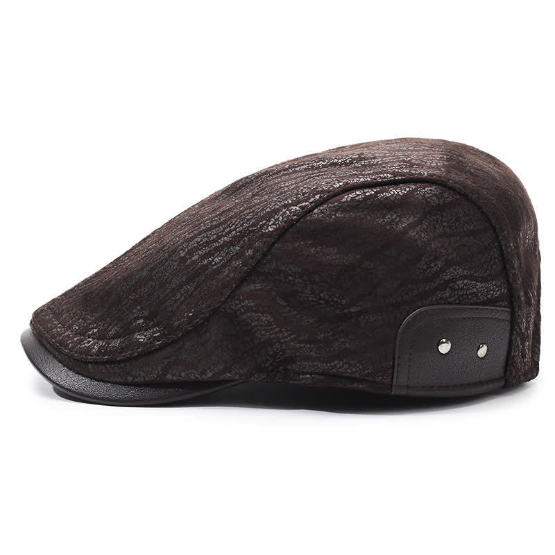 Boina de cuero ajustable con laterales y estampado exclusivo