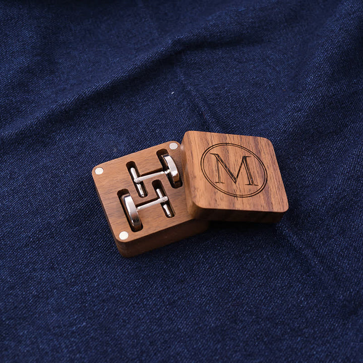 Gemelos de madera con caja grabada con letras personalizadas para hombre