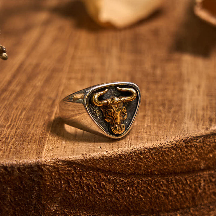 Conjunto de colgante y anillo con hebilla de cinturón con cuchillo oculto de toro Longhorn