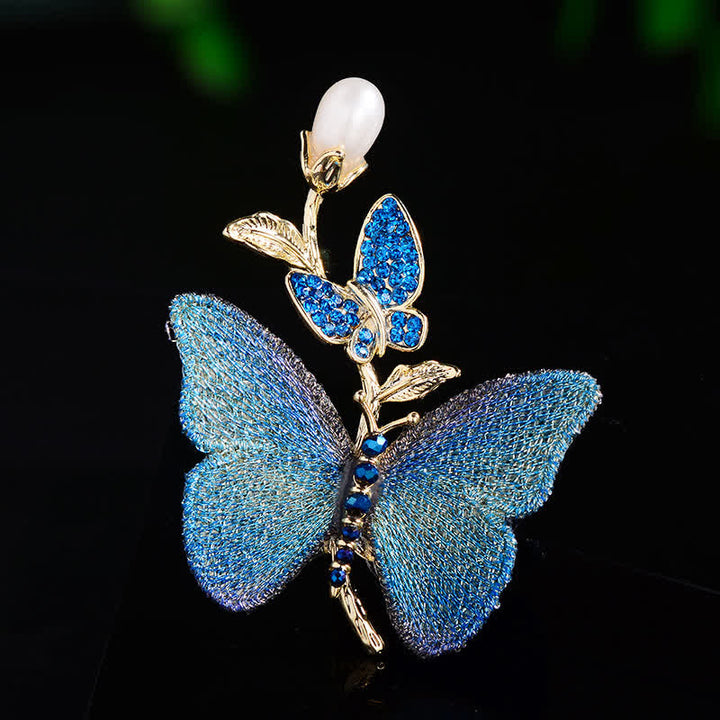 Broche de perlas de agua dulce con diseño de mariposa bordada para mujer