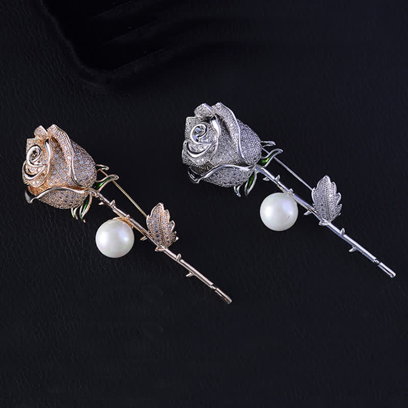 Broche elegante de perlas de imitación con forma de rosa para mujer