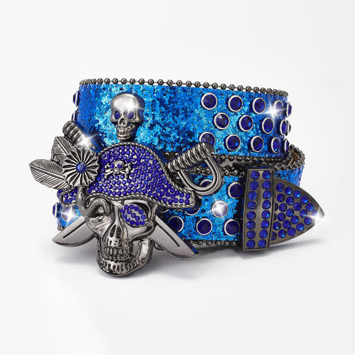 Cinturón de cuero con tachuelas y diamantes de imitación con hebilla pirata estilo punk