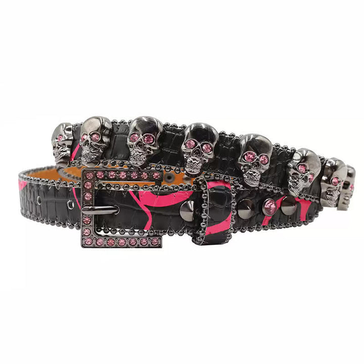 Cinturón de cuero con estampado de leopardo y remaches de calavera gótica elegante