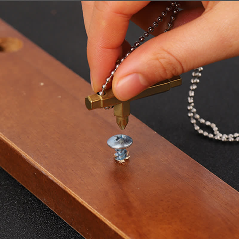 Colgante llavero con destornillador EDC en forma de cruz - image 2