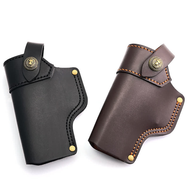 Funda de cuero con remaches de león y correa de retención para cinturón