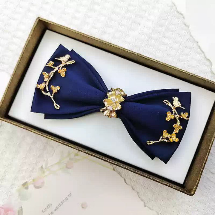 Pajarita de dos capas con ramas de pájaros y metal dorado para hombre