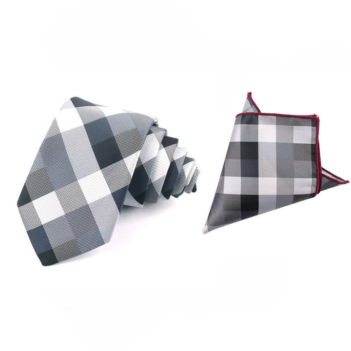 Corbata estrecha informal a cuadros modernos para hombre