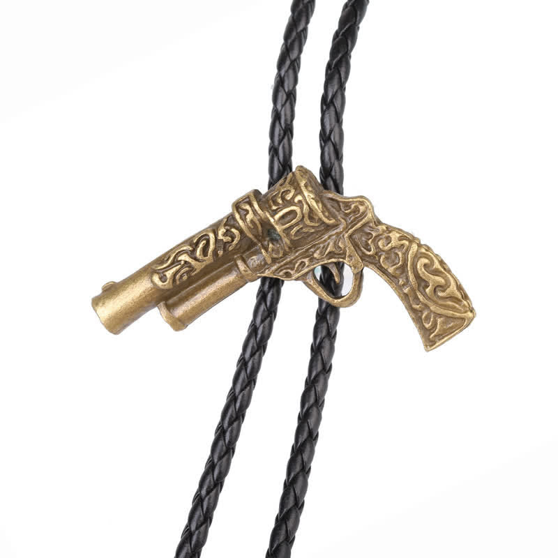 Colgante de pistola con forma de rodeo tallado