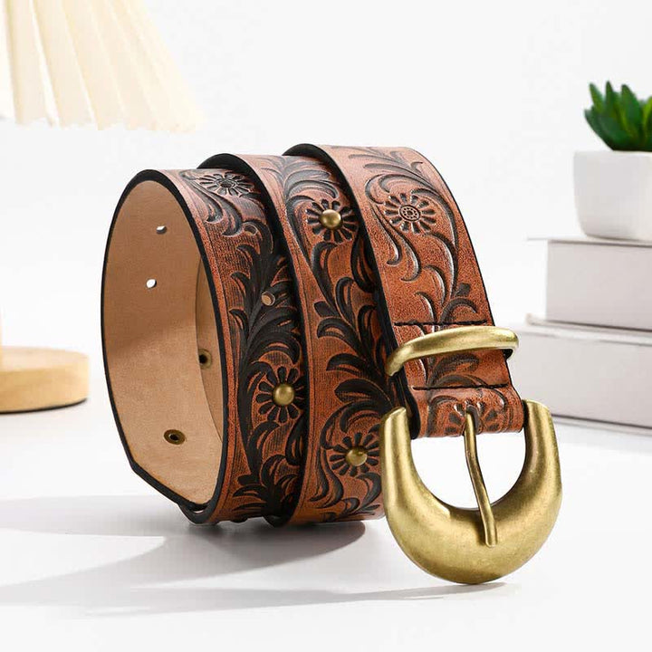 Cinturón de cuero con remaches de bronce y estampado floral de margaritas marrones