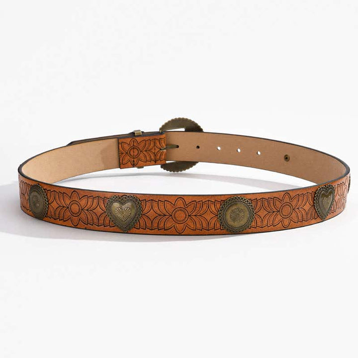Cinturón de piel con estampado floral incrustado con remaches redondos y en forma de corazón
