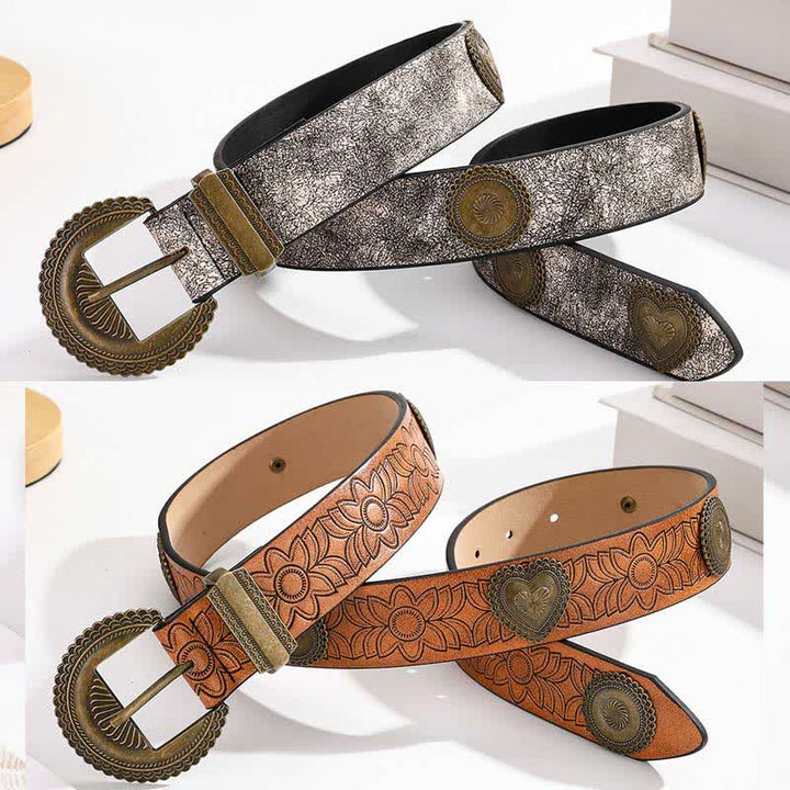 Cinturón de piel con estampado floral incrustado con remaches redondos y en forma de corazón