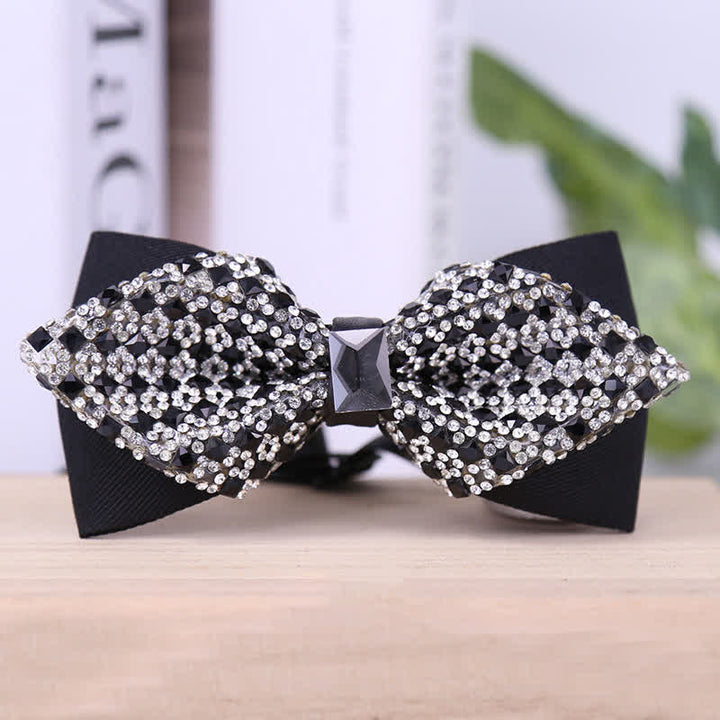 Exquisita pajarita con cristales y diamantes de imitación para hombre