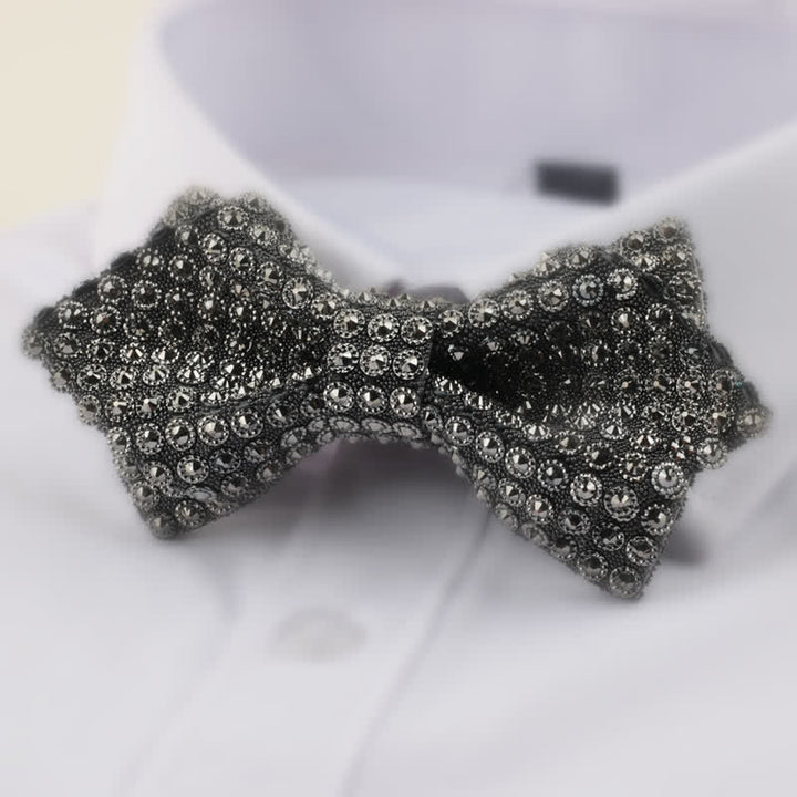 Pajarita de hombre con forma redonda y doble capa de diamantes de imitación en punta