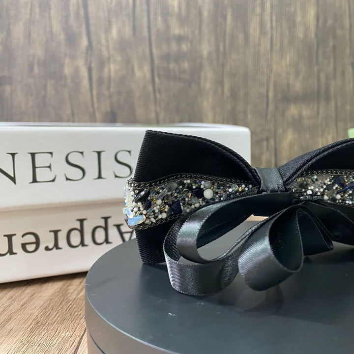 Pajarita para hombre con piedras brillantes y base negra