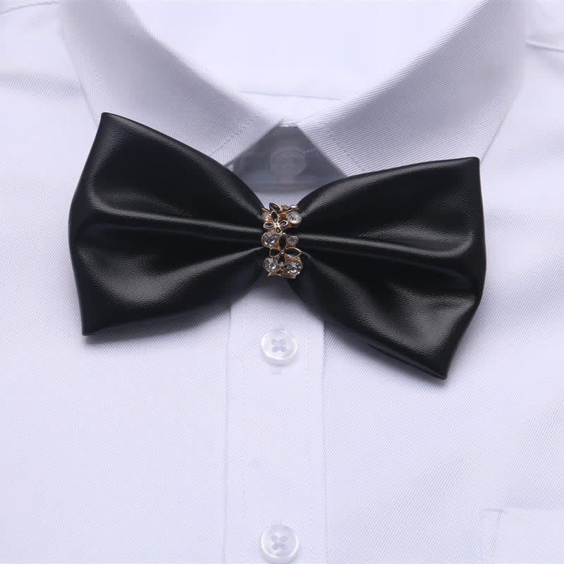 Pajarita de cuero sintético negro con brillantes de imitación para hombre