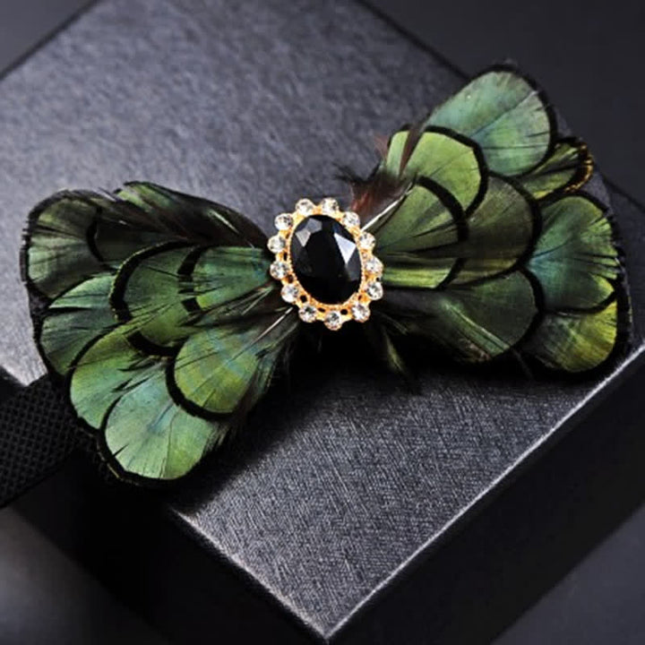 Pajarita formal de plumas con cristales de color verde bosque para fiestas