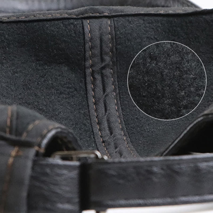 Boina de cuero con diseño moderno de cordones laterales