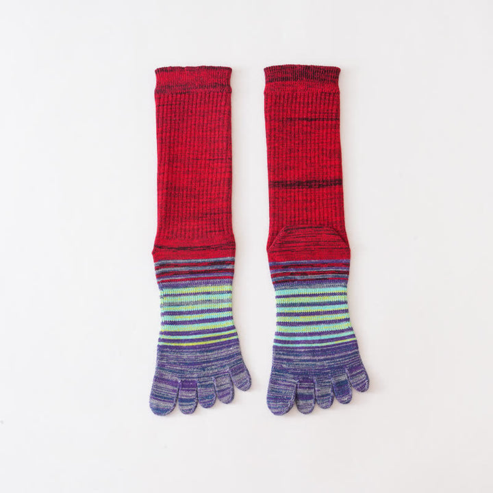Calcetines de cinco dedos a rayas de colores y cómodos hasta media pantorrilla para hombre
