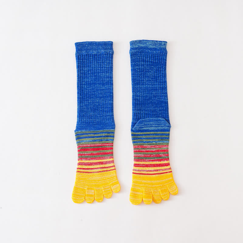 Calcetines de cinco dedos a rayas de colores y cómodos hasta media pantorrilla para hombre