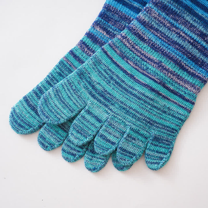 Calcetines de cinco dedos a rayas de colores y cómodos hasta media pantorrilla para hombre