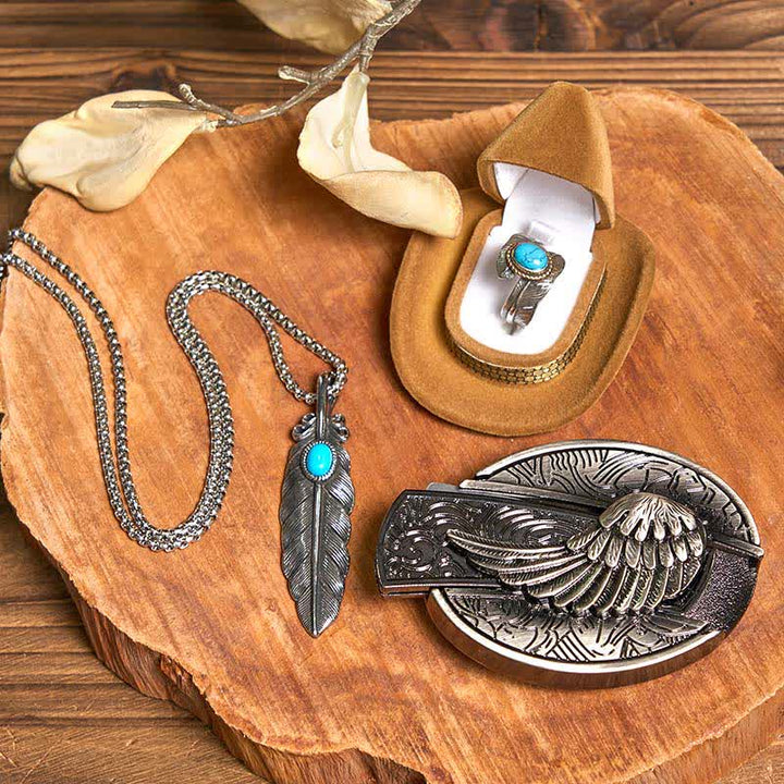 Conjunto de collar y anillo con pluma turquesa y hebilla de cinturón con cuchillo oculto de alas angulares