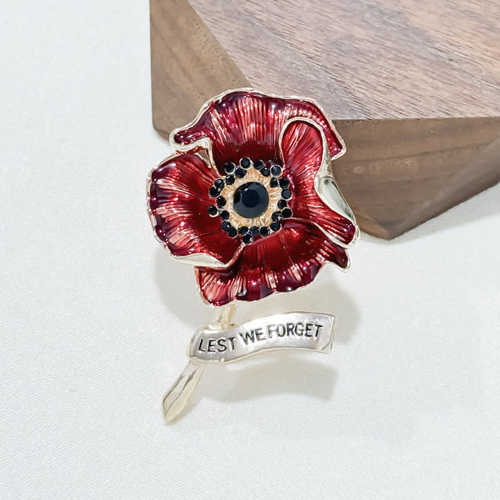 Broche para el Día del Recuerdo con amapola roja para que no lo olvidemos
