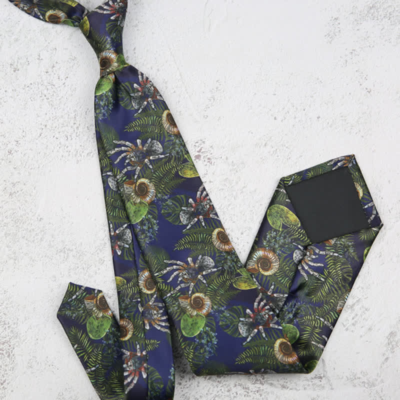 Corbata para hombre con estampado de caracoles marinos y plantas oceánicas en azul oscuro