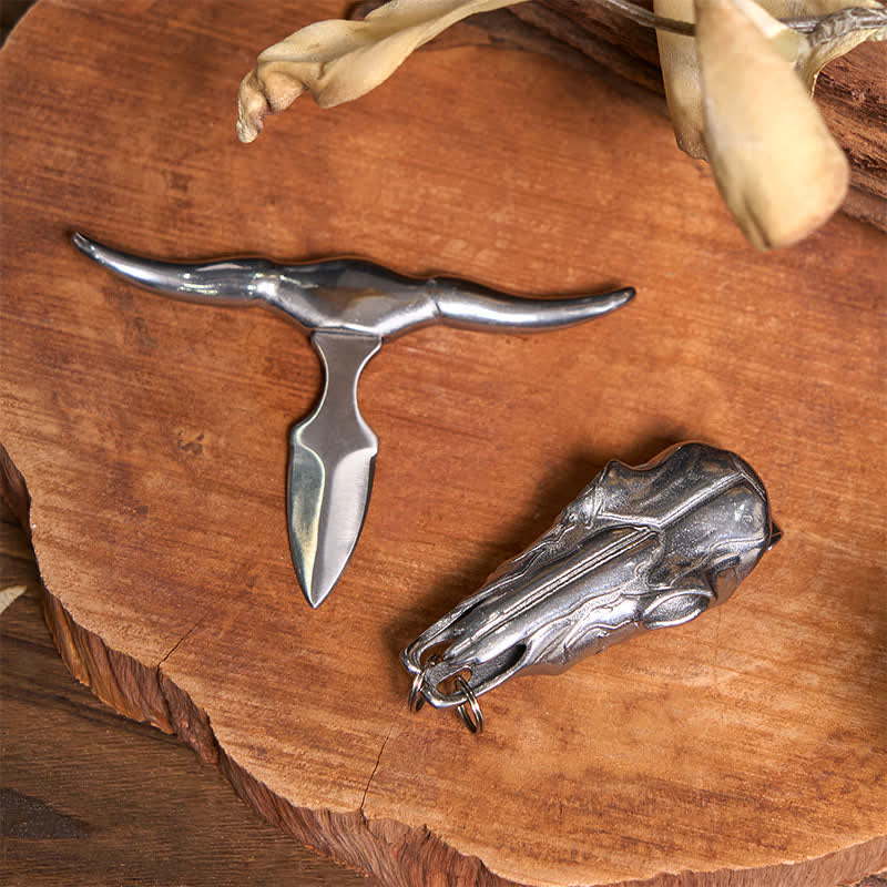 Juego de llavero con forma de llave y cuchillo oculto con colgante de toro Longhorn DIY