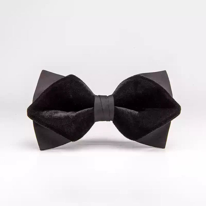 Pajarita de terciopelo negro noble de doble capa para hombre