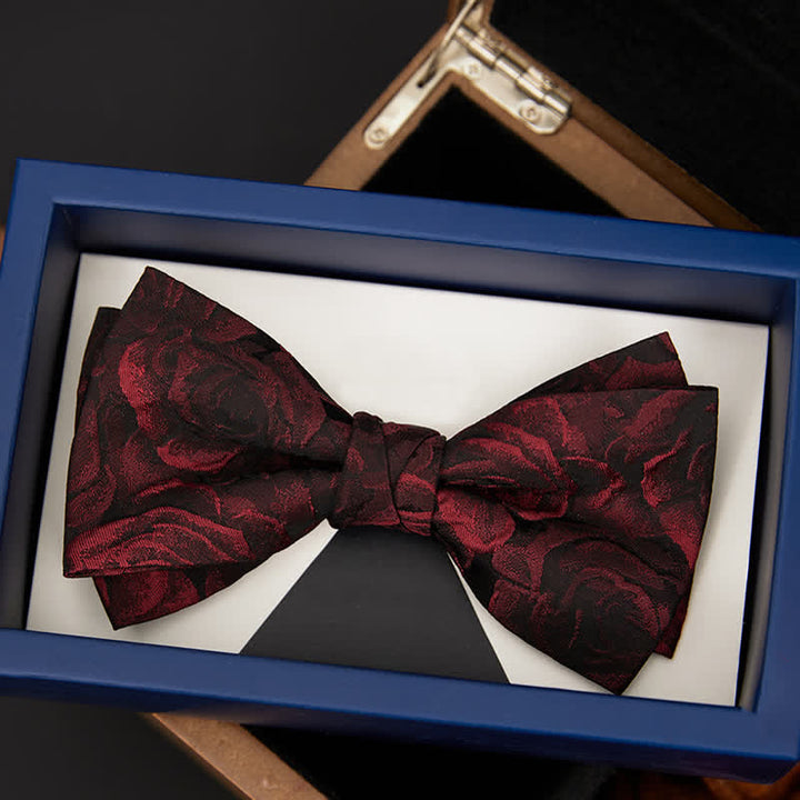 Pajarita de hombre en tejido jacquard con rosas burdeos