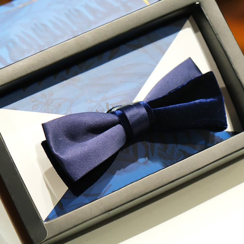 Pajarita de boda de forma única en azul marino para hombre
