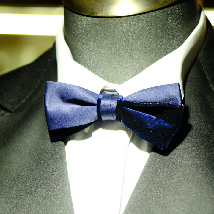 Pajarita de boda de forma única en azul marino para hombre