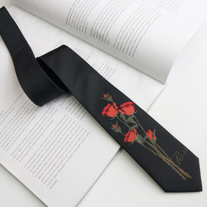 Corbata romántica negra con estampado de un ramo de rosas rojas para hombre