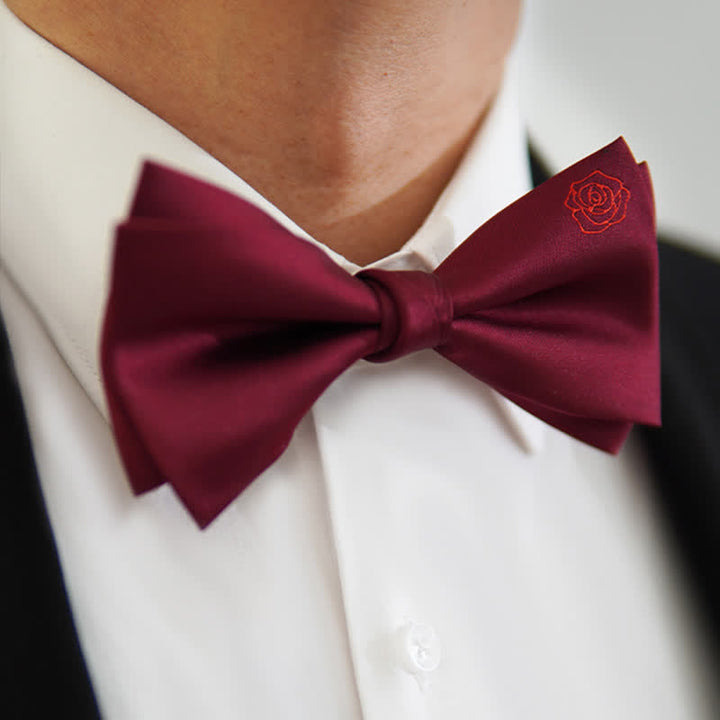 Pajarita con pañuelo y bordado de rosas Bugundy para hombre