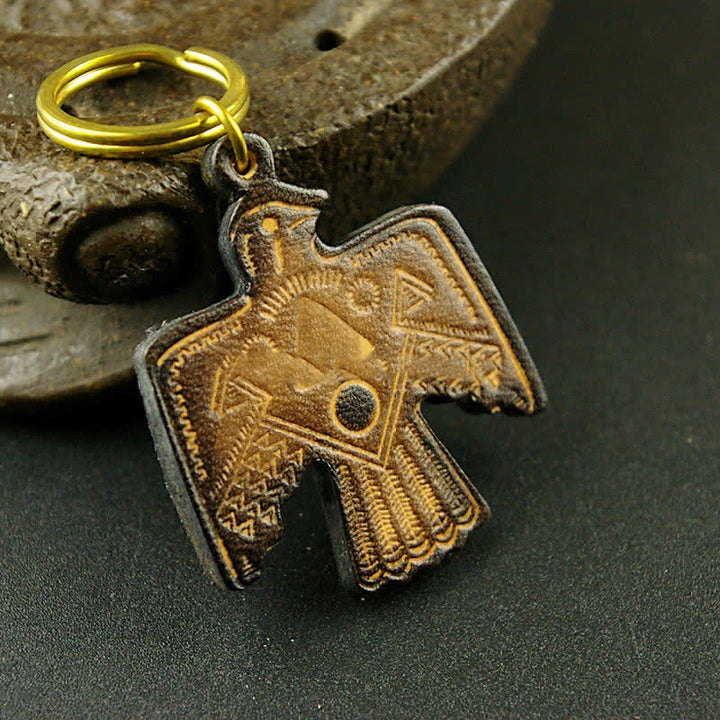 Llavero de cuero de cobre con el santo patrón Thunderbird de la India
