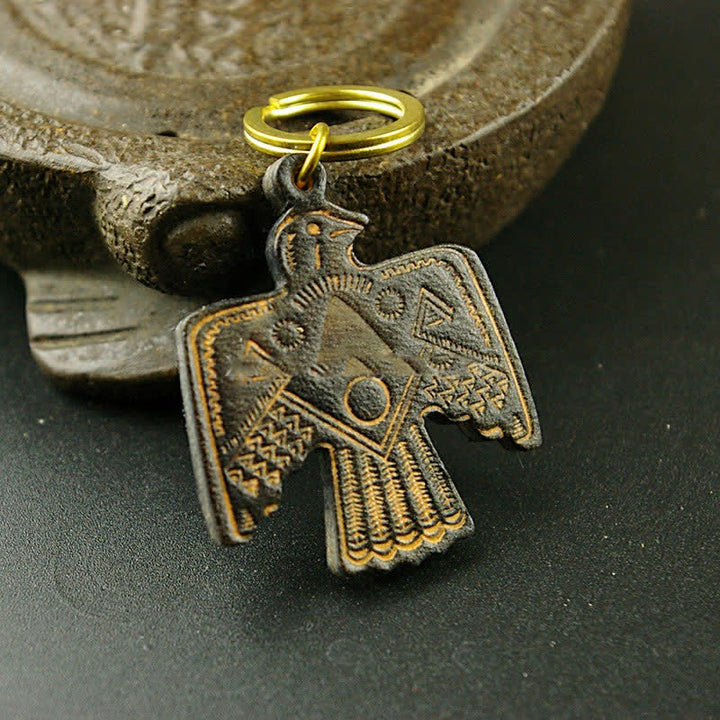 Llavero de cuero de cobre con el santo patrón Thunderbird de la India