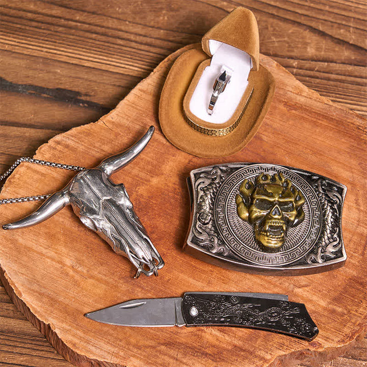Conjunto de anillo táctico con colgante de toro y hebilla de cinturón con cuchillo oculto y calavera dorada
