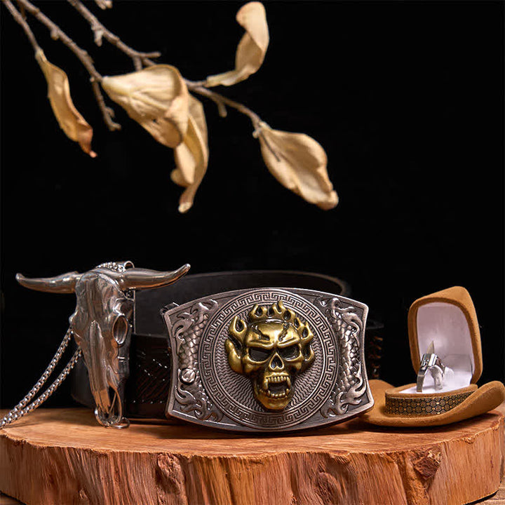 Conjunto de anillo táctico con colgante de toro y hebilla de cinturón con cuchillo oculto y calavera dorada