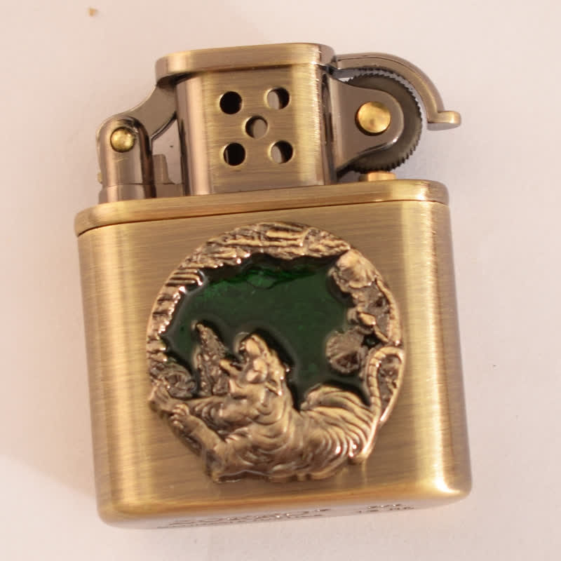 Encendedor de queroseno recargable con diseño de animales esmaltado en bronce antiguo