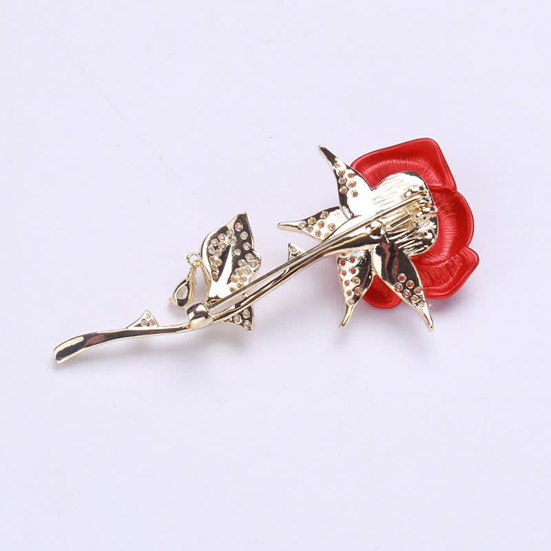 Elegante broche de circonitas en forma de rosa roja delicada