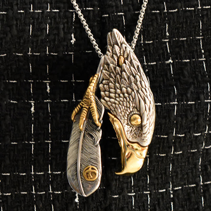 Collar con colgante de pluma y cuchillo oculto de águila calva - image 2