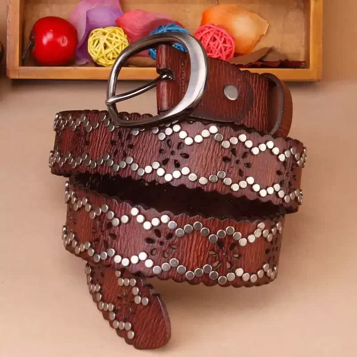 Cinturón de cuero ahuecado con remaches y grietas de estilo gótico