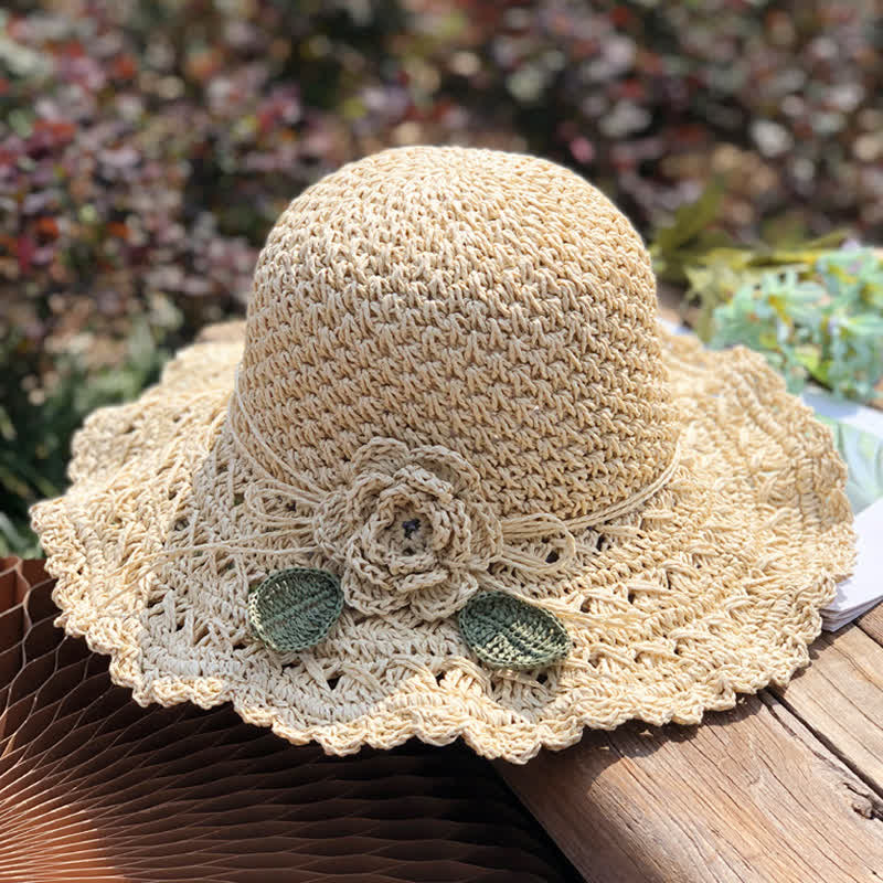 Elegante sombrero de paja plegable de crochet con detalles de flores para verano