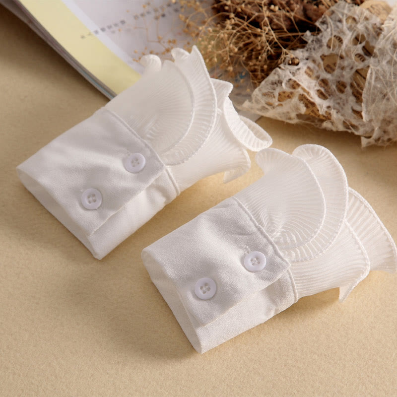 Camisa con solapa desmontable, cuello alto falso con volantes y mangas