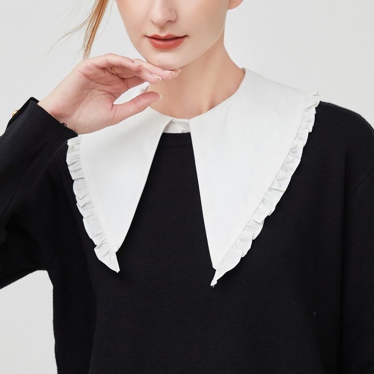 Blusa camisera desmontable con solapa grande y cuello falso