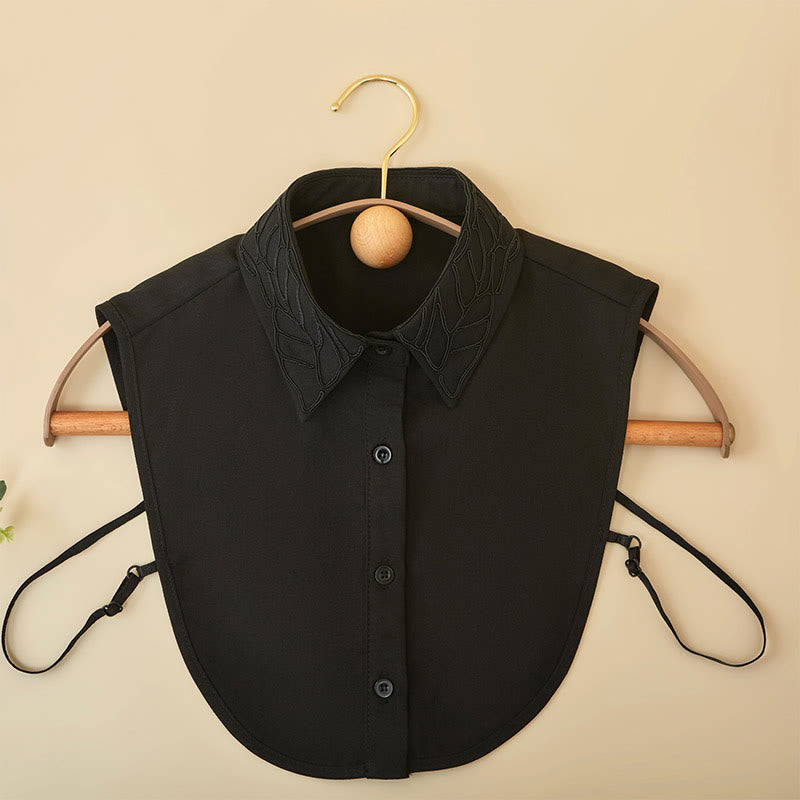 Blusa camisera desmontable con cuello falso y flores bordadas